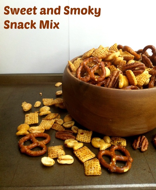 healthy party mix, healthy snack mix, sweet and smoky snack mix, snack mix recipe, healthy game day snack, enticing healthy eating